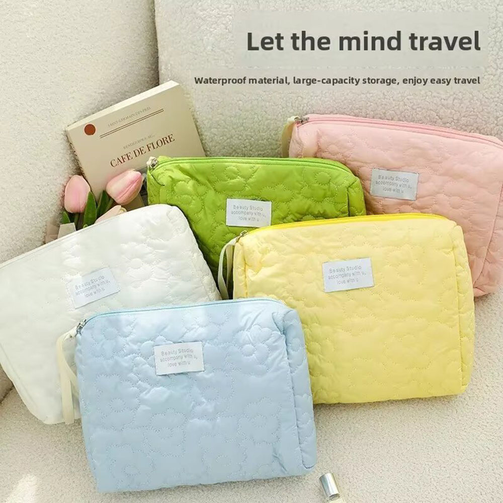 Cosmetic Bags - Yeni Çiçek Desenli Kadın Makyaj Çantası