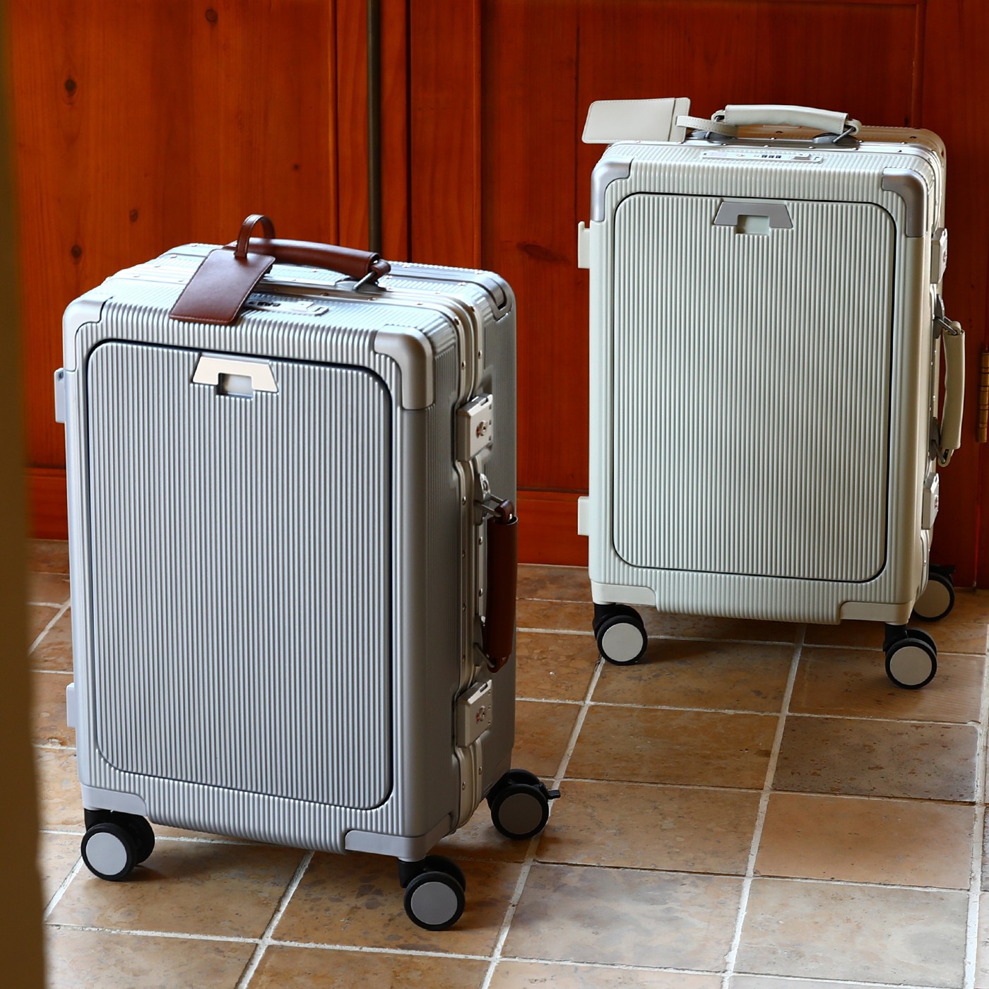 Uçakta Taşınmaya Uygun Büyük K - Aluminum Frame Carry On Luggage incelemesi ve fiyatı